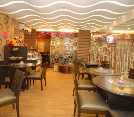 The New Marrion Hotell Bhubaneswar Exteriör bild